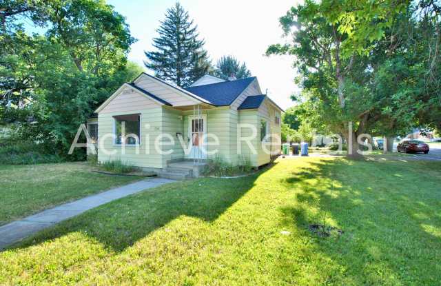 Covered Patio, Garage & Yard – Your Next Logan Home Awaits photos photos