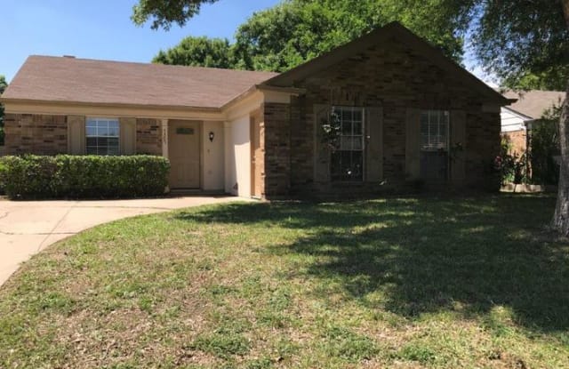 7305 Shadow Bend Drive - 7305 Shadow Bend Dr, Fort Worth, TX 76137