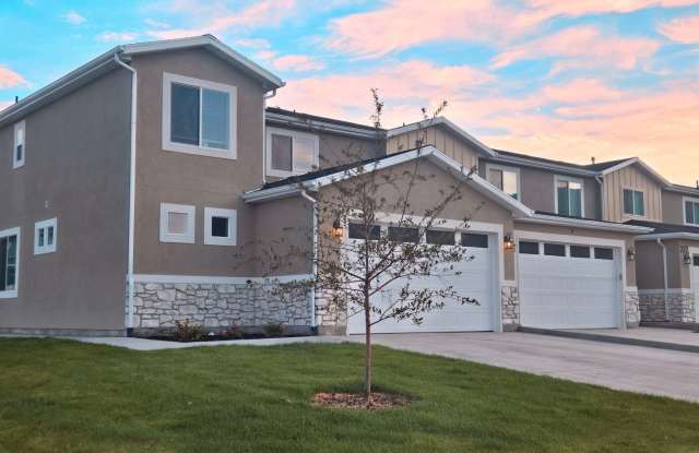 Brand New Luxury Tremonton Town-Home for For Rent photos photos