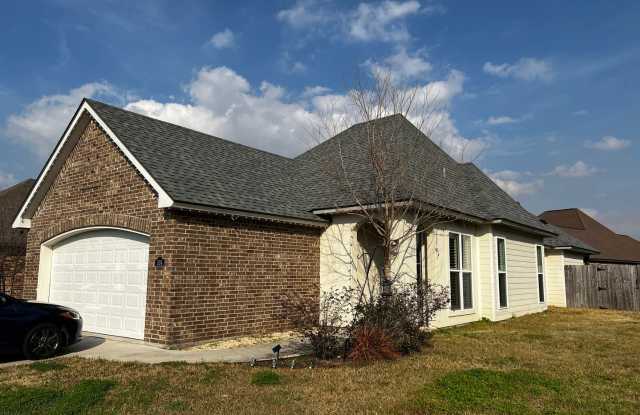 3 Bedroom, 2 Bathroom, Brick Home , Garage , fenced yard photos photos