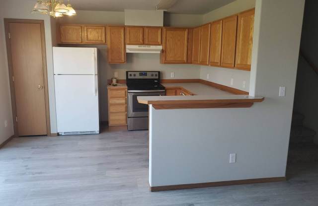 Wonderful 3 bedroom 2 bath Duplex in Post Falls. photos photos