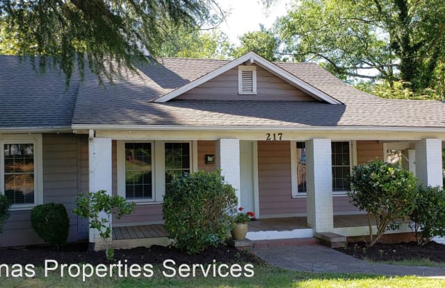 217 Charlotte Ave - 217 Charlotte Avenue, Rock Hill, SC 29730