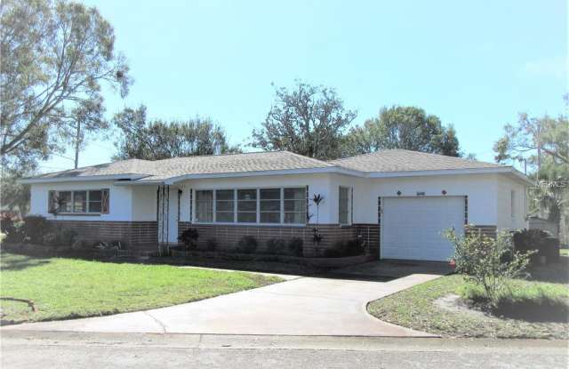 5800 21ST AVENUE S - 5800 21st Avenue South, Gulfport, FL 33707