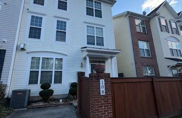 TASKERS CHANCE TOWNHOUSE FOR RENT photos photos