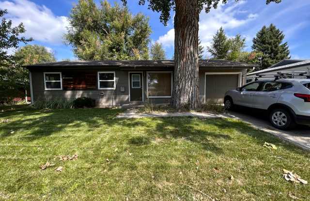 $0 DEPOSIT OPTION. CHARMING 3-BEDROOM HOME NEAR CHERRY CREEK TRAIL AND COOK PARK photos photos