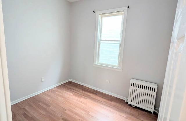 8125 S Escanaba Avenue Gallery 3