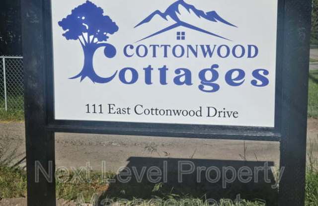 111 East Cottonwood Drive - 10 photos photos