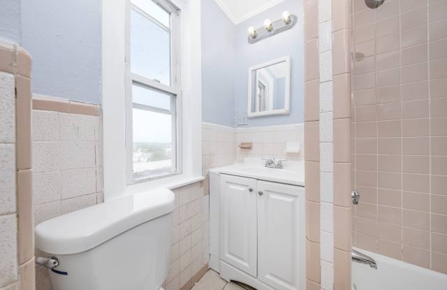18 Edith Avenue - 2 photos photos