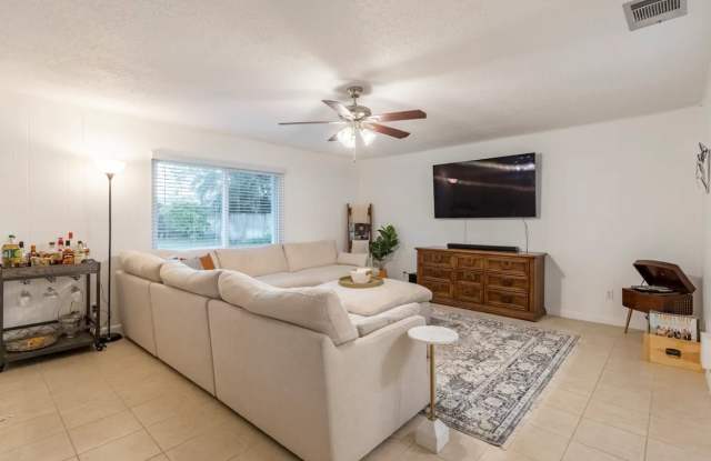 1447 Caribbean Drive photos photos