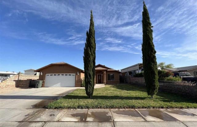 9641 E 36 PL - 9641 East 36th Place, Yuma, AZ 85365