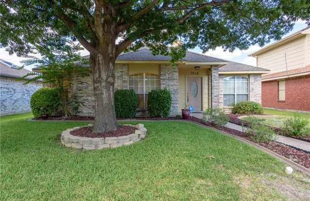 7918 Maiden Lane - 7918 Maiden Lane, Frisco, TX 75035