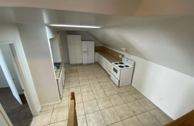 773 South 400 East Gallery 2
