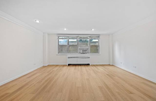 240 East 35th Street Gallery 3