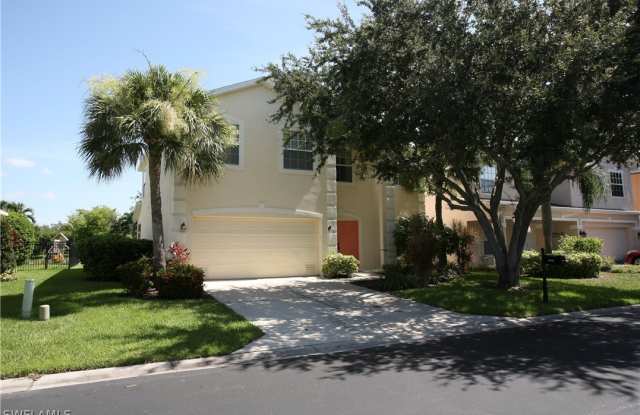 8993 Falcon Pointe Loop - 8993 Falcon Pointe Loop, Lee County, FL 33912