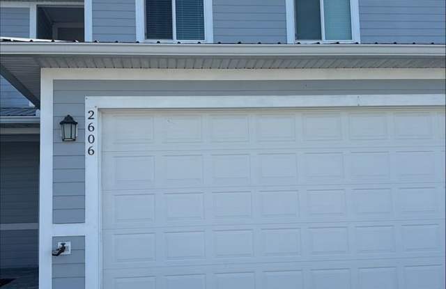 Modern Comfort Meets Prime Location – Stylish 3-Bed, 2.5-Bath Home in Winter Haven! photos photos