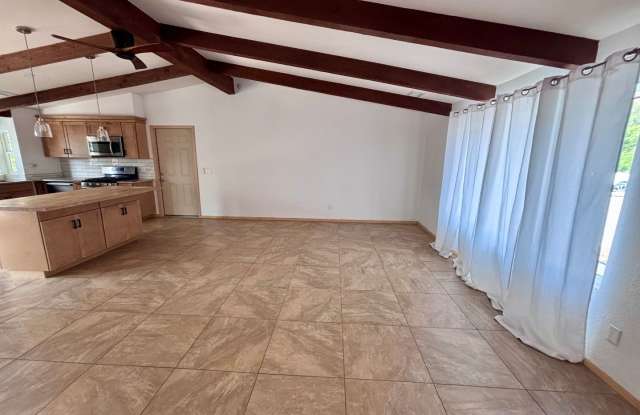 Unfurnished, 1-Year Long-Term Rental Gallery 4