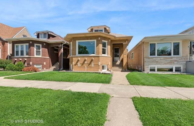 6236 W Cornelia Avenue photos photos