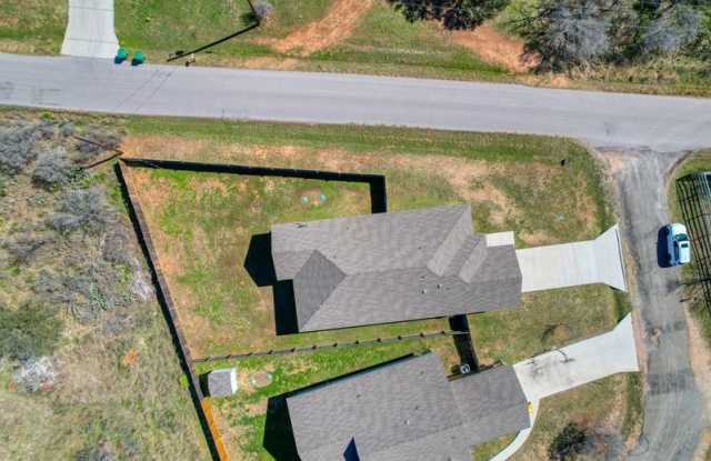 1516 Stonecrest Drive Gallery 3