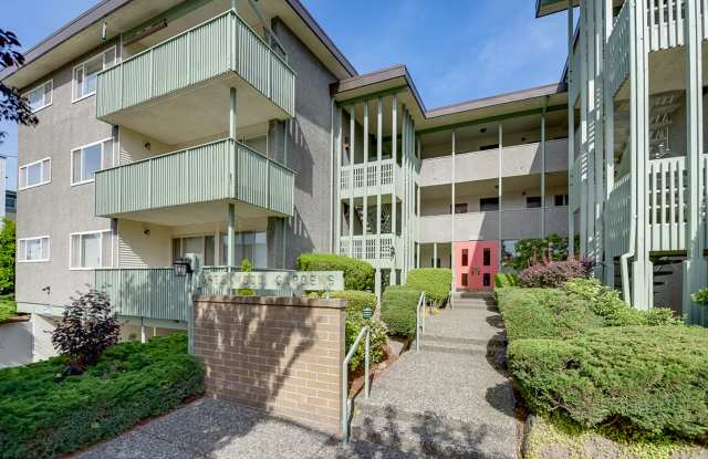 11520 Greenwood Ave N photos photos
