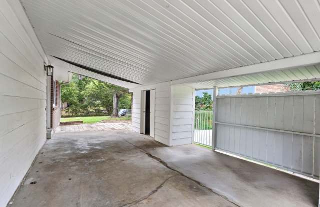 680 Jamaica Pl Gallery 2
