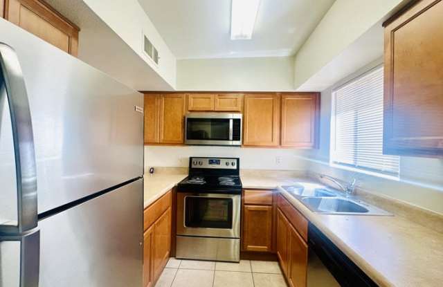 654 East Drachman Street photos photos