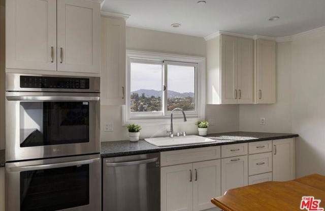 2348 Baxter Street photos photos