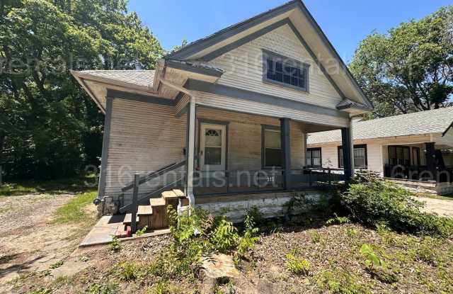 $880 - 2 bedroom/ 1 bathroom - Single Family Home photos photos