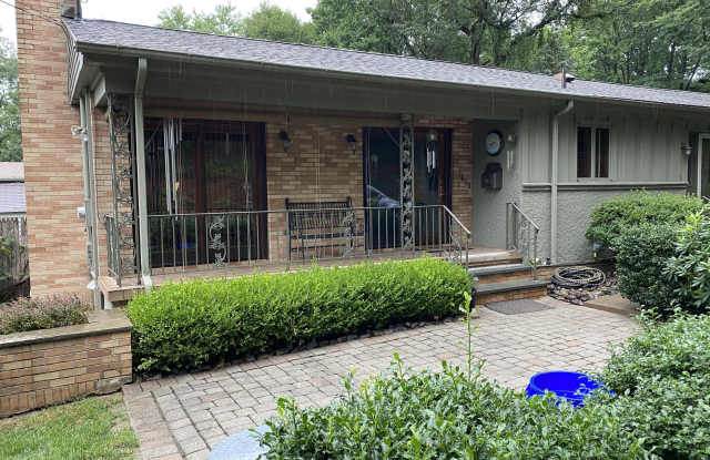 1833 S Webster Avenue unit: Rear photos photos 1833 S Webster Avenue unit: Rear photos photos