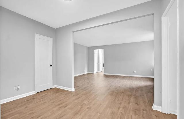 17006 Crocheron Ave photos photos