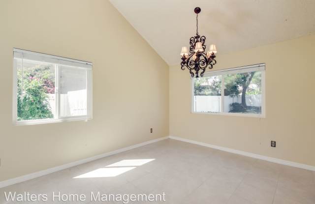 13975 Chicarita Creek Gallery 3