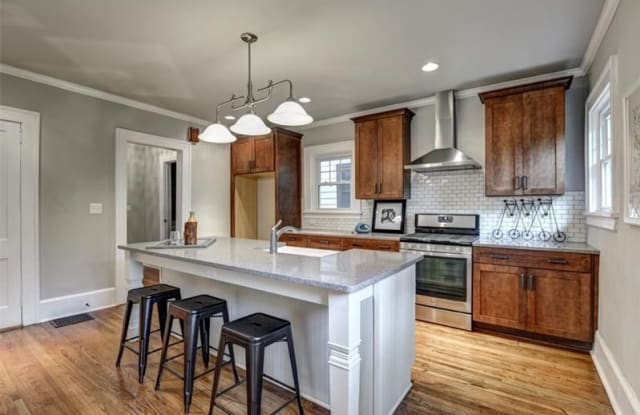 606 Clifton Rd Ne - 606 Clifton Road Northeast, Atlanta, GA 30307