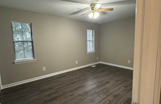 Four Bedroom Home in Harrison TN photos photos