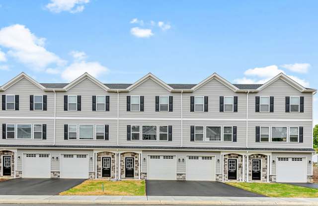 Newly built 2BR/1.5Bath Townhouse for rent in Hampden Township /Cumberland Valley School District photos photos