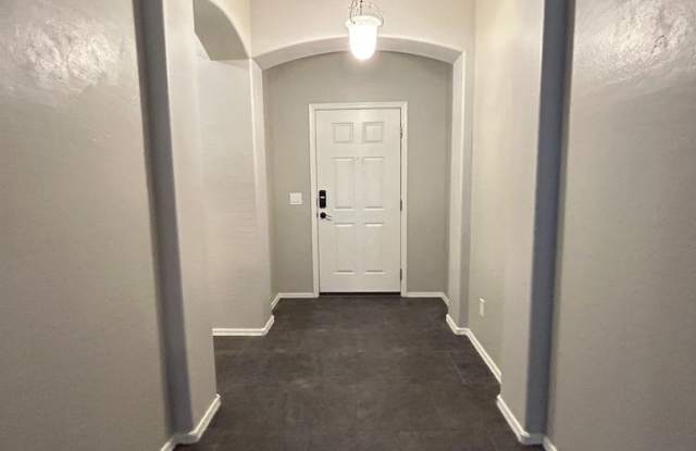 BEAUTIFUL HOME IN SURPRISE FARMS! Gallery 4