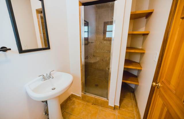 RARE English Country Home Available in the heart of Pasadena!!! Price Reduced! photos photos