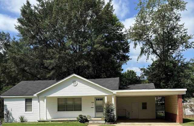 1009 Crestwood Drive photos photos
