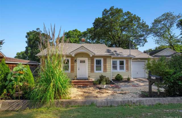 171 Taft Crescent Gallery 3