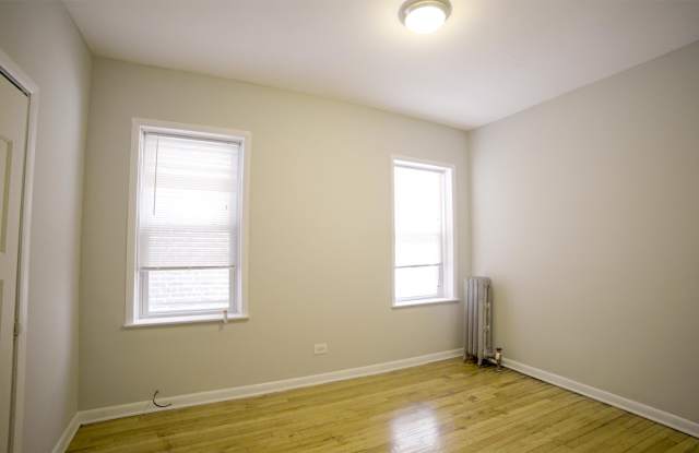 2627 North Ridgeway Avenue Gallery 4