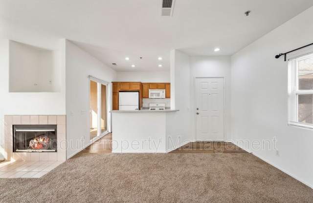 26380 Arboretum Way; photos photos
