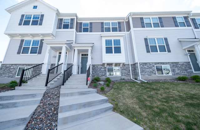 7515 38th St. N. photos photos