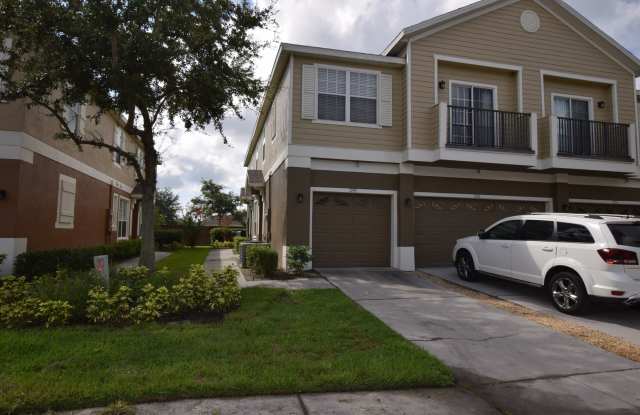 2 Bedroom, 2 Baths Condo For Rent w/ 1 Car Garage at 1949 Estancia Circle Kissimmee, FL 34741 photos photos