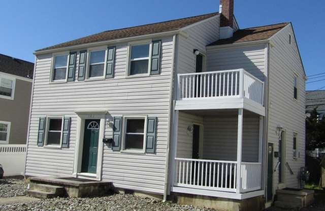 302 N Wilson Ave - 302 North Wilson Avenue, Margate City, NJ 08402