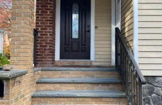 503 Downer St photos photos