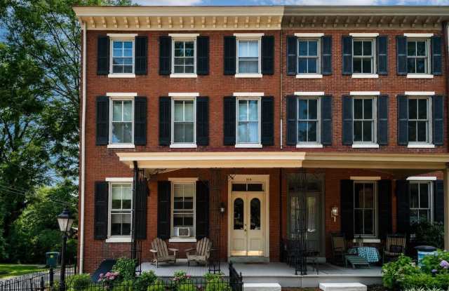 318 N MATLACK Street Gallery 2