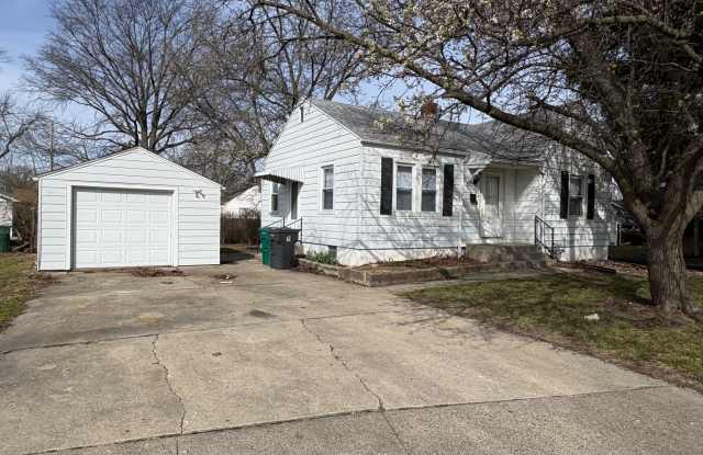 525 South 20th Street - 525 South 20th Street, Decatur, IL 62521