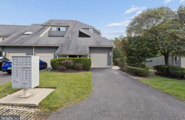 932 CHANTICLEER Drive Gallery 1