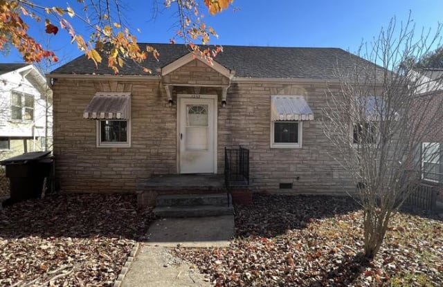 1203 Lexington Avenue - 1203 Lexington Avenue, Greensboro, NC 27403