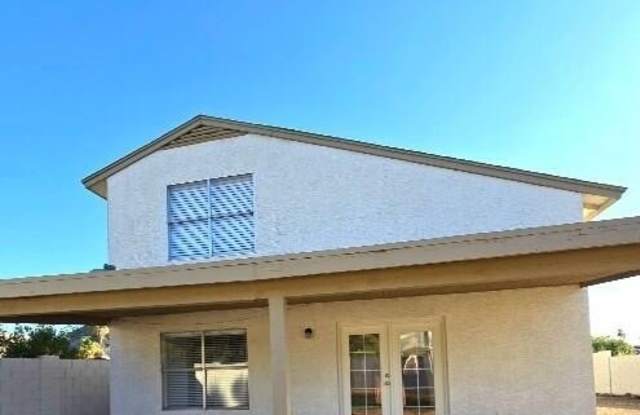 19802 N 48TH Drive Gallery 4