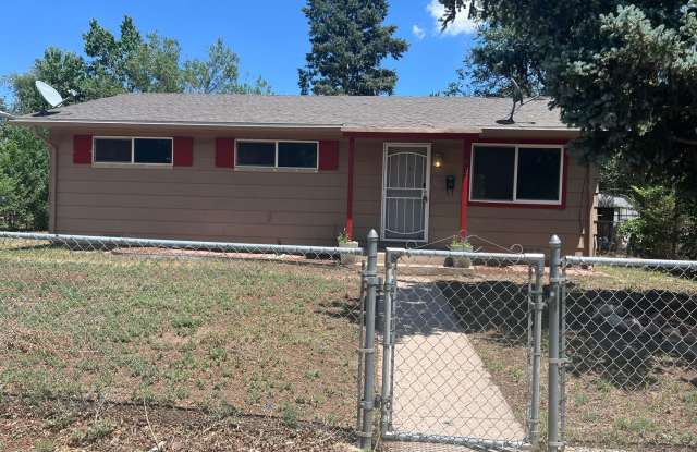 For Rent: One Month FREE! 817 Sequoia Drive – Spacious 3BR 1 BATH Home with Huge Yard  Gated Driveway! photos photos