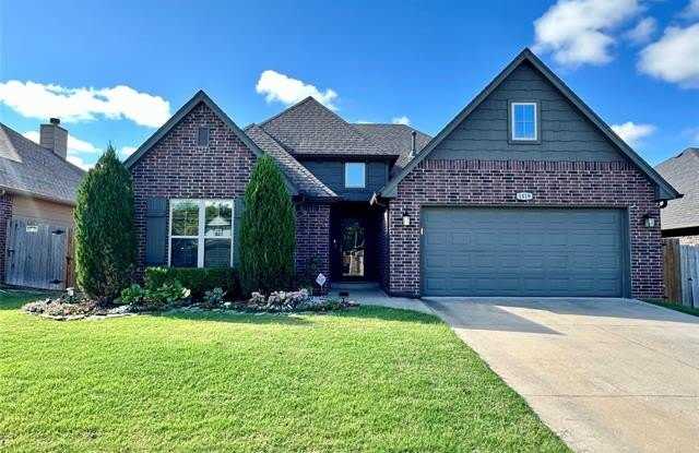 1419 W Boston Place photos photos